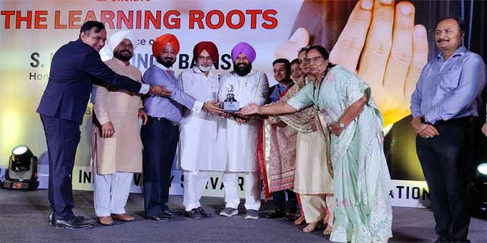 एजुकेशन एक्सीलेंस कॉन्क्लेव ‘The Learning Roots’ में जुटी शिक्षा जगत की हस्तियां