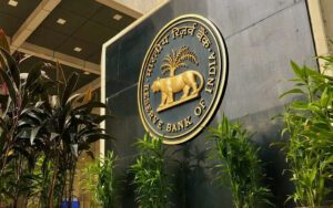 RBI ने नीतिगत दर को 6.5 प्रतिशत पर रखा स्थिर, CRR में आधा प्रतिशत की हुई कटौती