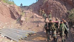 Jammu-kashmir: राजौरी मुठभेड़ में सेना के 5 जवान शहीद, जवानों ने लश्कर के 2 आतंकी किए ढेर