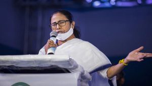 फाइनल कोलकाता में होता तो वर्ल्ड कप जीत जाता भारत, कुछ पापी लोगों के कारण हम हारे…ममता ने कसा तंज