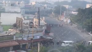 सुल्तानपुर लोधी: निहंगों और पुलिस के बीच फायरिंग, गुरुद्वारा अकाल बुंगा साहिब पर कब्जे को लेकर विवाद