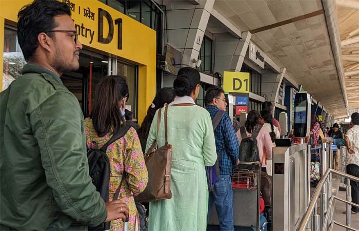 डिजी यात्रा सुविधा 2024 तक 25 और हवाई अड्डों पर होगी उपलब्ध: सिंधिया  