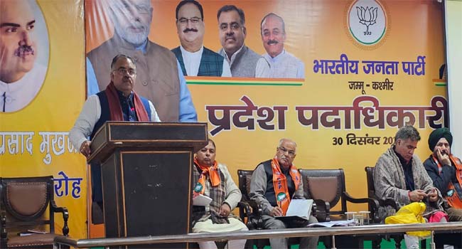 मोदी ने जम्मू-कश्मीर में किया एक नया सूर्योदय कहा अब्दुल्लाओं और मुफ्तियों को नापाक इरादे बंद करने होंगे: चुघ