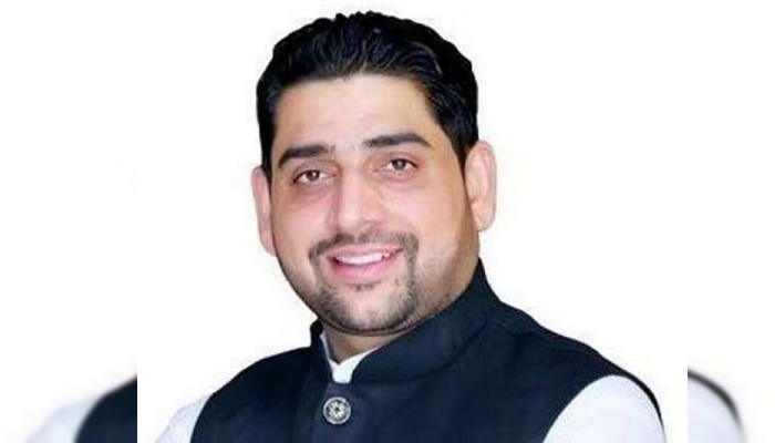 ‘आप’ विधायक शीतल अंगुराल की गाड़ी पर देर रात हमला, बाल-बाल बचा परिवार