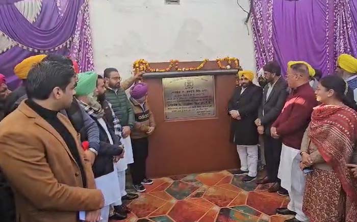 मान सरकार की तरफ से ग्रामीण क्षेत्रों की सड़कों को मजबूत करने के कार्य लगातार जारी