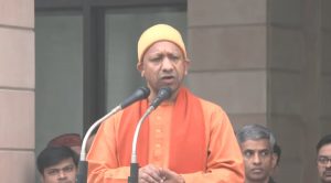 जन समस्याओं के प्रति बनें संवेदनशील, तुरंत कराएं समाधान : CM Yogi