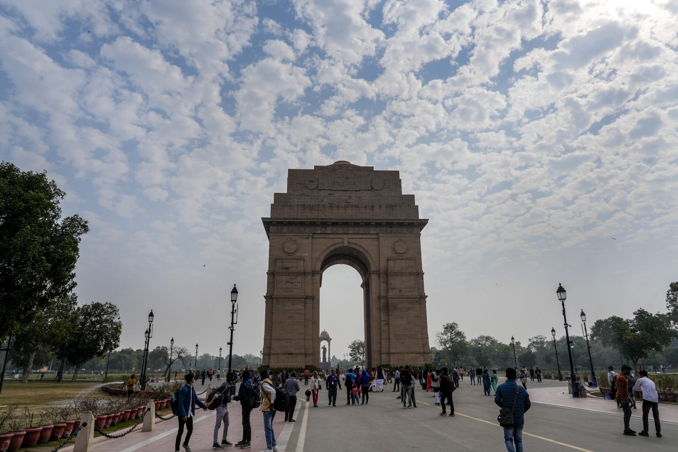 दिल्ली में न्यूनतम तापमान 14.1 डिग्री सेल्सियस दर्ज, रात में हल्की बारिश की संभावना