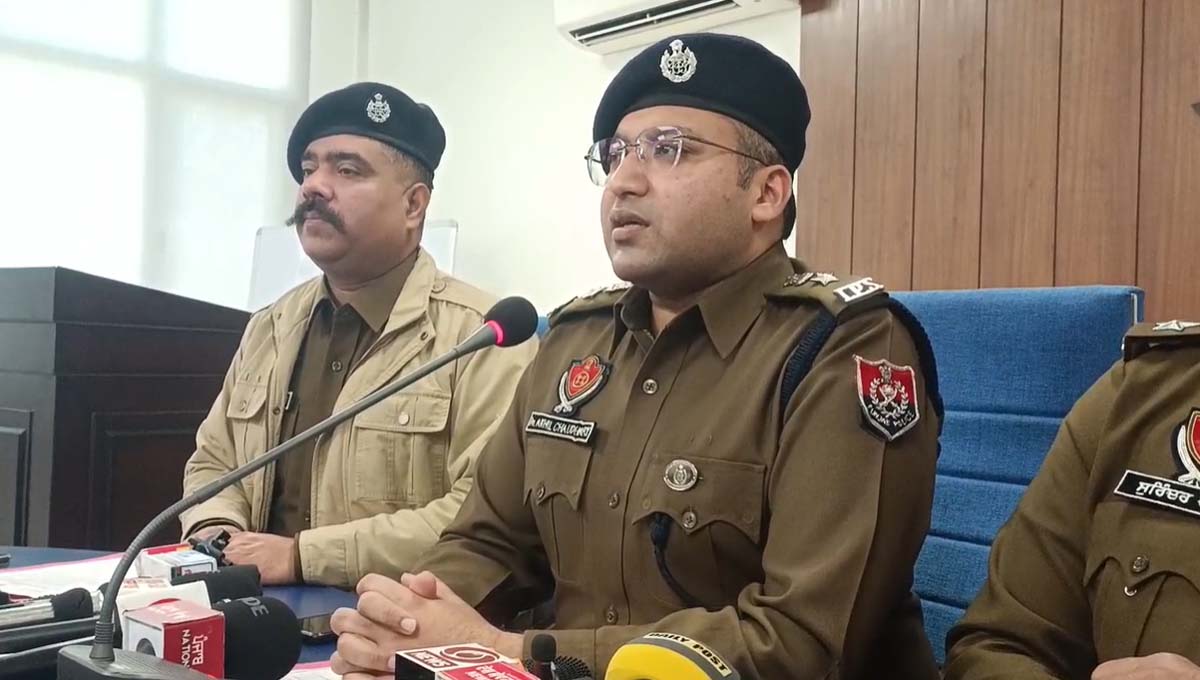 नवांशहर पुलिस ने अवैध हथियार सप्लाई करने वाले अंतरराज्यीय गिरोह किया का भंडाफोड़, 10 पिस्तौल की बरामद