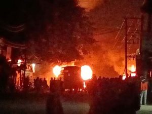 Haldwani violence : हल्द्वानी हिंसा में 6 लोगों की मौत, पूरे शहर में कर्फ्यू; उपद्रवियों को देखते ही गोली मारने के आदेश