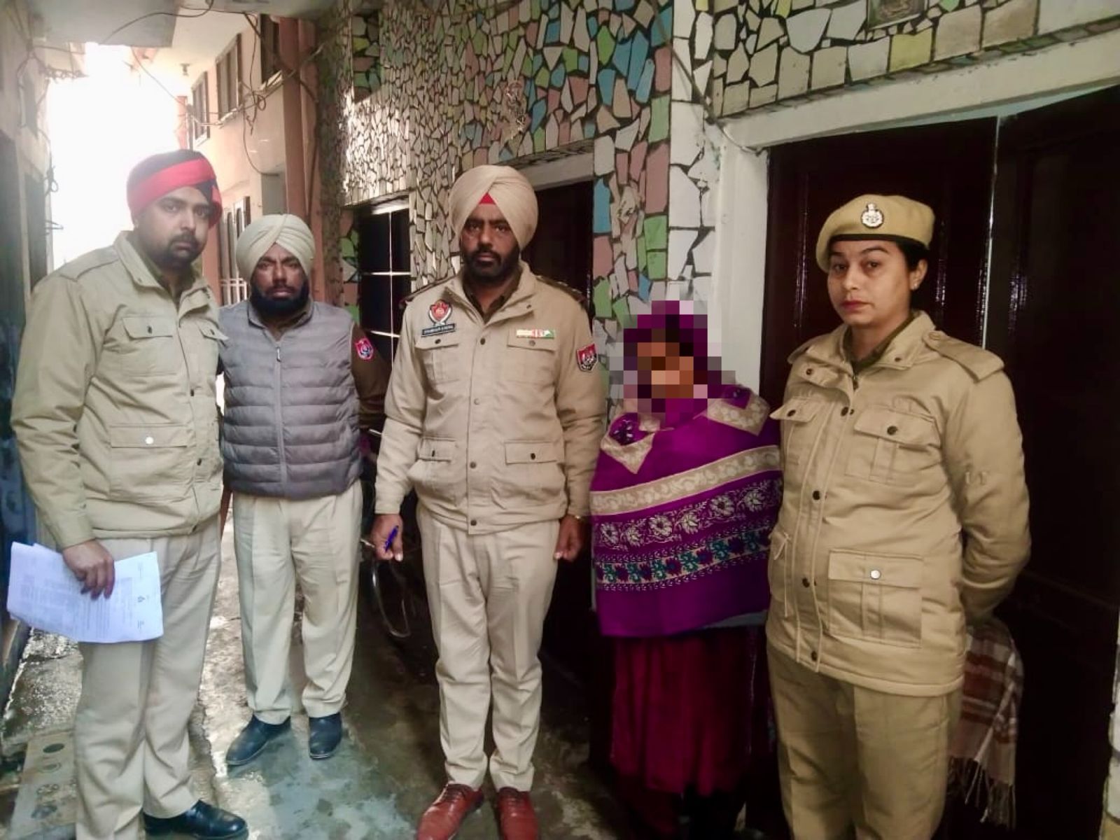 SSP Harkamal Preet Singh Khakh की टीम को मिली बड़ी कामयाबीः मालेरकोटला पुलिस ने छापेमारी कर 41 वांछित आरोपियों को किया गिरफ्तार