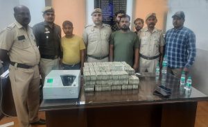 लोकसभा चुनाव से पहले दिल्ली में 3 करोड़ रुपये कैश के साथ चार गिरफ्तार