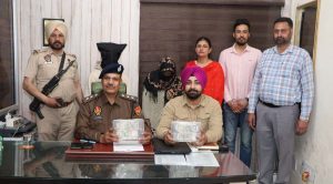 कमिश्नरेट पुलिस ने 260 ग्राम हैरोइन, 150 ग्राम आइस और 8 लाख की ड्रग मनी के साथ दो लोगों को किया गिरफ्तार