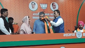 BJP Joins : पंजाब में कांग्रेस को झटके पर झटका, तजिंदर बिट्टू और सांसद संतोख चौधरी की पत्नी करमजीत कौर BJP में  शामिल