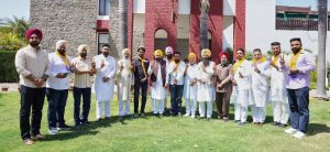 शिअद के कई पार्षद व कांग्रेस के कई नेताओं ने थामा ‘आप’ का दामन, CM मान की अगुवाई में पार्टी में हुए शामिल