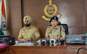 मोहाली पुलिस ने किया वाहनों की फर्जी RC बनाने वाले गिरोह का पर्दाफाश, 4 सदस्य गिरफ्तार