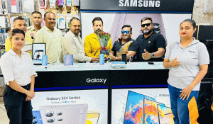 Samsung Galaxy Fold 6 की New Watch और Earbuds 3 Pro जालन्धर Model Town में हुए Launch