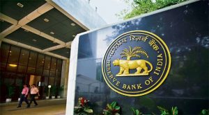 25 लाख रुपए से अधिक के एनपीए खातों में इरादतन चूक की जांच करें बैंक : RBI