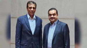 उद्योगपति Gautam Adani ने FedEx के CEO Rajesh Subramaniam से की मुलाकात