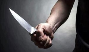 पत्नी के चरित्र पर पति करता था शक…कर दी उसी के चाकू से हत्या, पुलिस ने किया गिरफ्तार