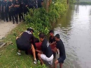 नाबालिग से दुष्कर्म करने वाले मुख्य आरोपी ने तालाब में लगाई छलांग, मौत, ‘क्राइम सीन’ का पता लगाने के लिये ले जारी थी पुलिस