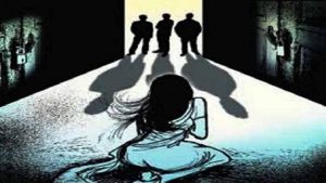 ट्यूशन से लौट रही छात्रा से सामूहिक बलात्कार, दरिंदों ने बेहोशी की हालत में छोड़ा