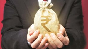 रुपया शुरुआती कारोबार में 11 पैसे की गिरावट के साथ 83.69 प्रति डॉलर पर पहुंचा 