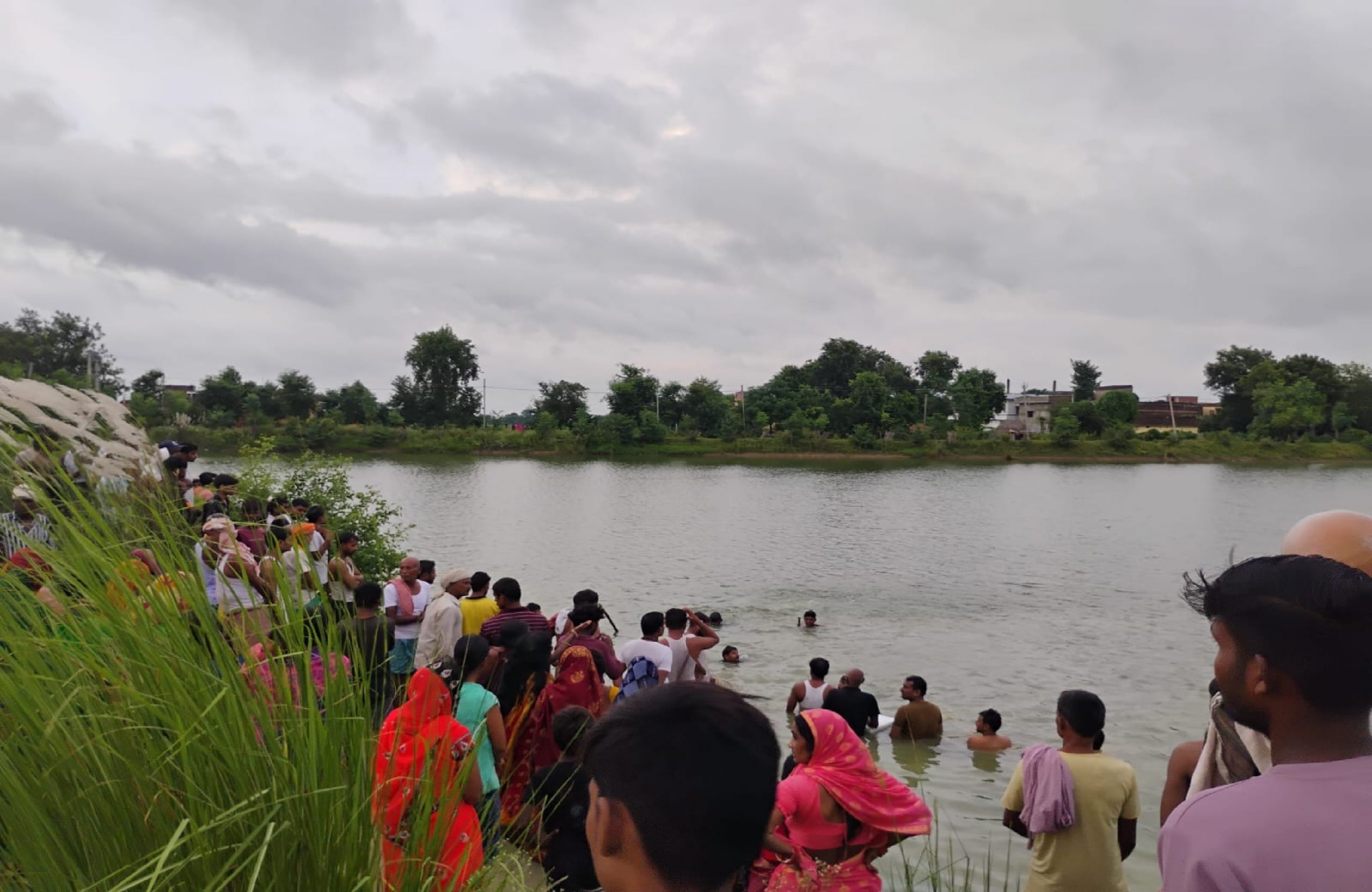 बड़ा हादसाः जितिया पर्व के दौरान तालाब में डूबने से 8 बच्चों की मौत