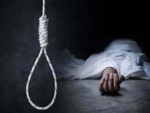 मेडिकल कॉलेज में MBBS के छात्र का शव Hostel में फंदे से लटका मिला, मचा हड़कंप