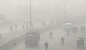 Lahore बना दुनिया का सबसे ज्यादा प्रदूषित शहर…भारत से चिढ़ा Pakistan, जानें कहां पहुंचा AQI लेवल