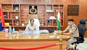Uttar Pradesh में मिशन शक्ति का दिखा असर, बेटियां बनी एक दिन की DM-SP