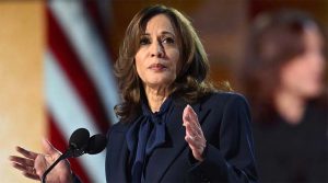 ट्रंप राष्ट्रपति बनने के लिए अयोग्य हैं: Kamala Harris