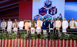 हरियाणा सरकार के शपथ ग्रहण समारोह में शामिल हुए CM योगी