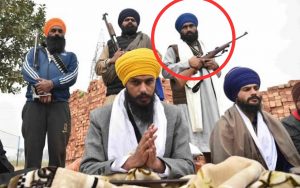 Jalandhar Commissionerate Police ने अमृतपाल सिंह के मुख्य सहयोगी सहित तीन को अवैध हथियारों के साथ किया गिरफ्तार