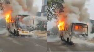 School Bus Fire: बच्चों से भरी स्कूल बस में लगी भीषण आग, चीख-पुकार सुन आसपास के लोग दौड़े; फायर विग्रडे…