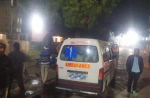 लापरवाही! Ambulance की ऑक्सीजन खत्म होने से मरीज की तड़पकर मौत, परिजनों ने किया हंगामा