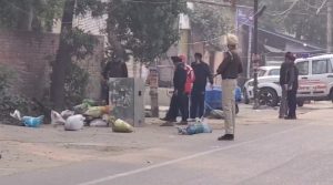 BREAKING : अमृतसर में पुलिस स्टेशन के बाहर बम जैसी वस्तु मिली, मचा हड़कंप,