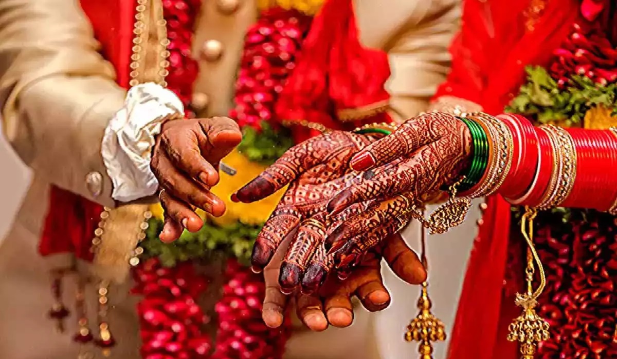 बस्ती : मुख्यमंत्री सामूहिक विवाह कार्यक्रम में ‘घटिया’ उपहार देने के आरोपों की जांच के आदेश