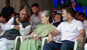 कांग्रेस के बेलगावी अधिवेशन पोस्टर में कश्मीर गायब, BJP ने कांग्रेस को घेरा, कहा- नक्शे के साथ छेड़छाड़ बर्दाश्त नहीं