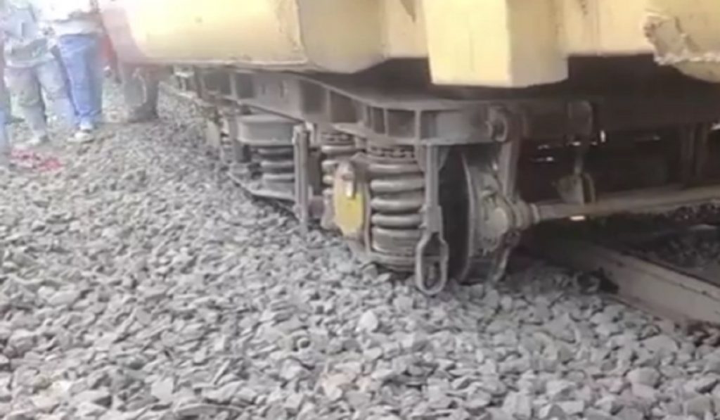 Gujrat Train Derail