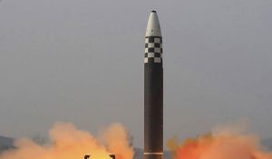 North Korea बना रहा चार हजार टन वजनी युद्धपोत, खतरनाक मिसाइलों से होगा लैस