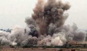 दोस्ती से दुश्मनी तक : Taliban की जीत का जश्न मानने वाला Pakistan अब क्यों गिरा रहा Afghanistan में बम