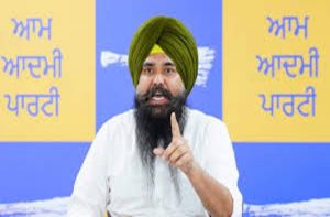 आप सांसद मलविंदर कंग ने केंद्र सरकार से गतिरोध खत्म करने और किसानों के साथ बातचीत शुरू करने का किया आग्रह