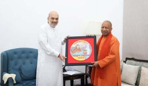 दिल्ली पहुंचकर CM Yogi ने विशिष्ट अतिथियों को महाकुम्भ के लिए किया आमंत्रित