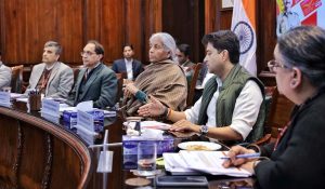 भारतीय डाक को मुनाफे में लाने पर सिंधिया ने सीतारमण से की चर्चा 