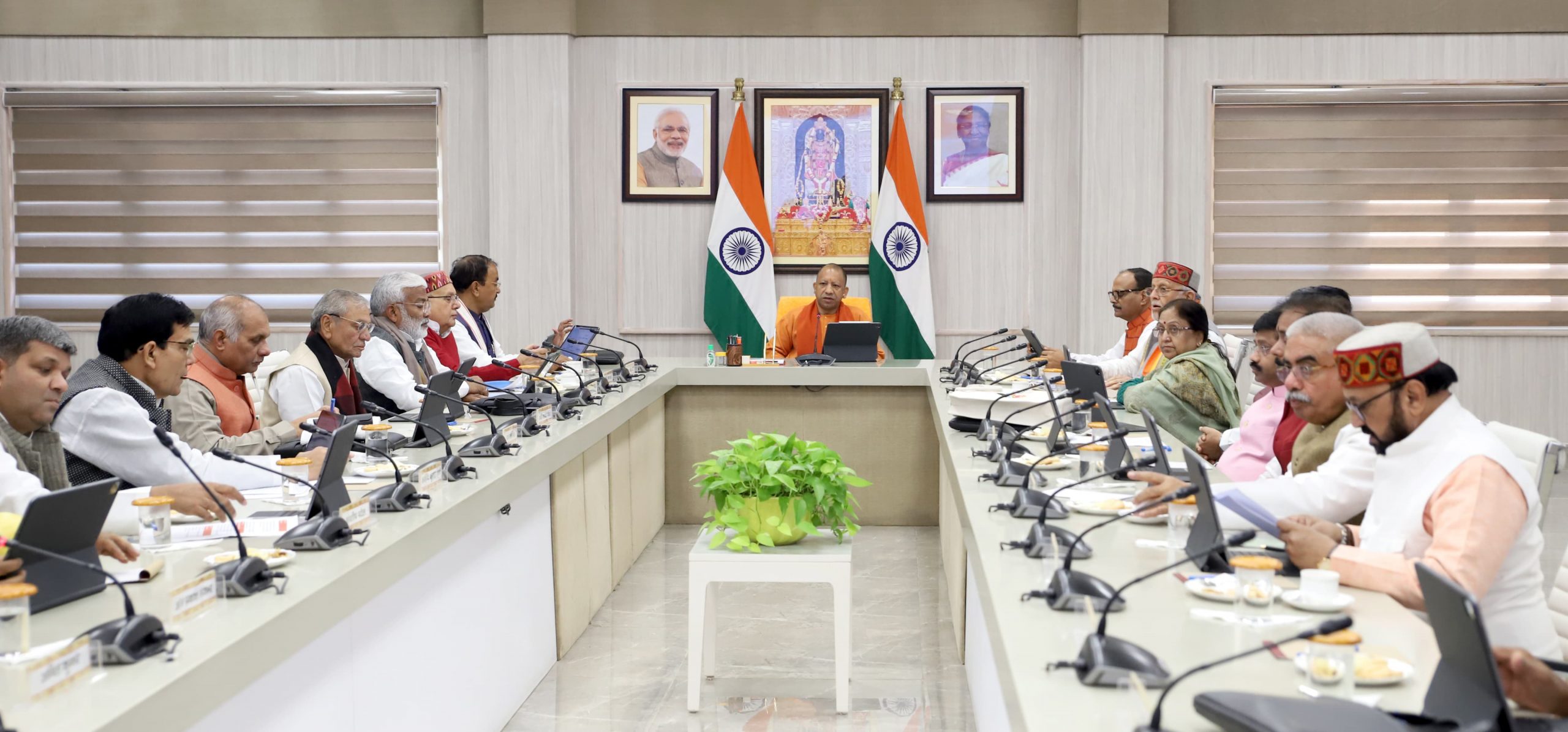 अन्नपूर्णा भवनों को आधुनिक सुविधाओं से लैस कर रही योगी सरकार
