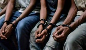 Uttar Pradesh News : पुलिस और गौ तस्करों के बीच मुठभेड़… 3 गोतस्कर गिरफ्तार, पिस्तौल बरामद