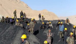 कोयला खदान में बड़ा हादसा, 35 खनिक मलबे में फंसे