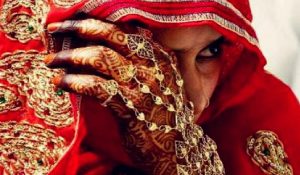 दहेज हत्या के जुर्म में एक व्यक्ति को 10 साल की कैद, उसके माता-पिता को 7 साल का कारावास
