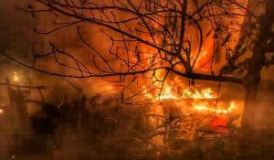 California Fire: लॉस एंजिलिस में लगी आग पड़ी धीमी, दक्षिण कैलिफोर्निया में नई जगह लगी भयंकर आग