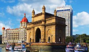 2 दिसंबर : ब्रिटेन के महाराजा-महारानी पहली बार भारत आए, याद में बना ‘Gateway of India’